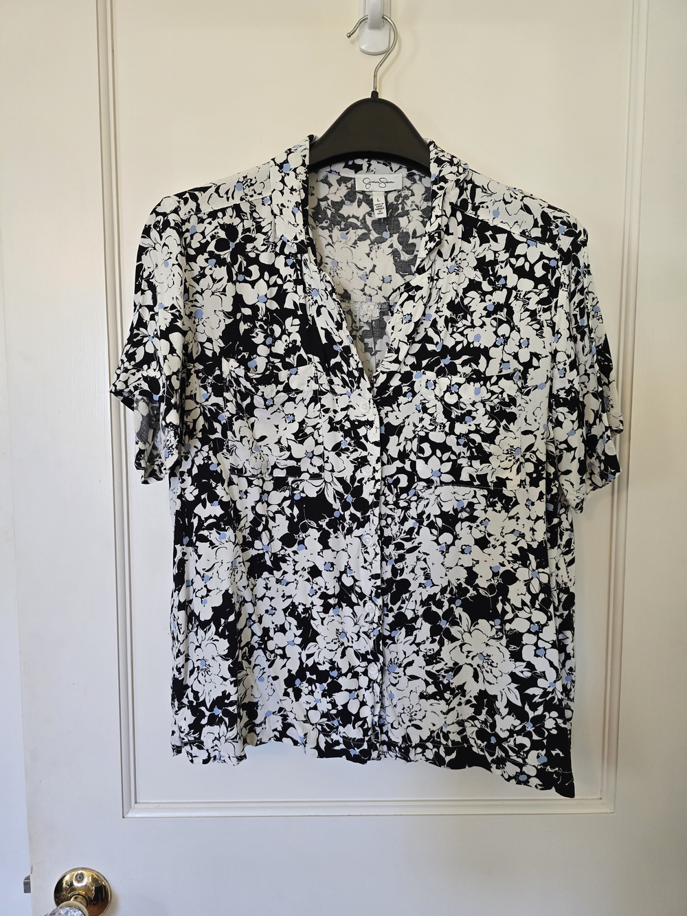Jessica Simpson Black & White Button-Down Top W/ Blue Accent LARGE
